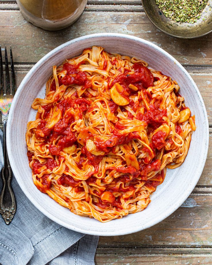 Spaghetti With Garlicky Tomato Sauce | Recipes | Eitan Bernath